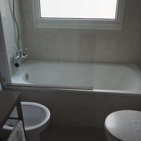 フンケラ ホテル 3*