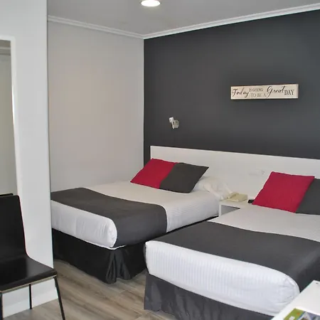 フンケラ ホテル