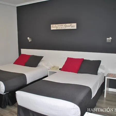 フンケラ ホテル