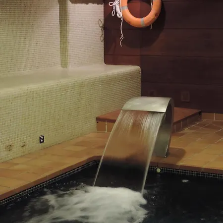 フンケラ ホテル 3*