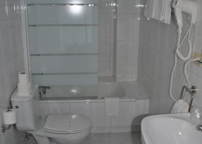 Junquera 3*